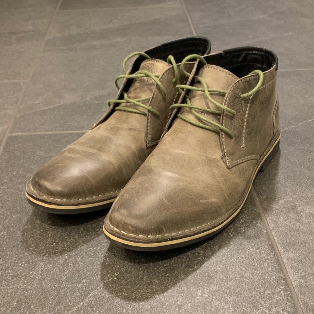 Steve Madden Grey Leather Chukka Boots with custom laces